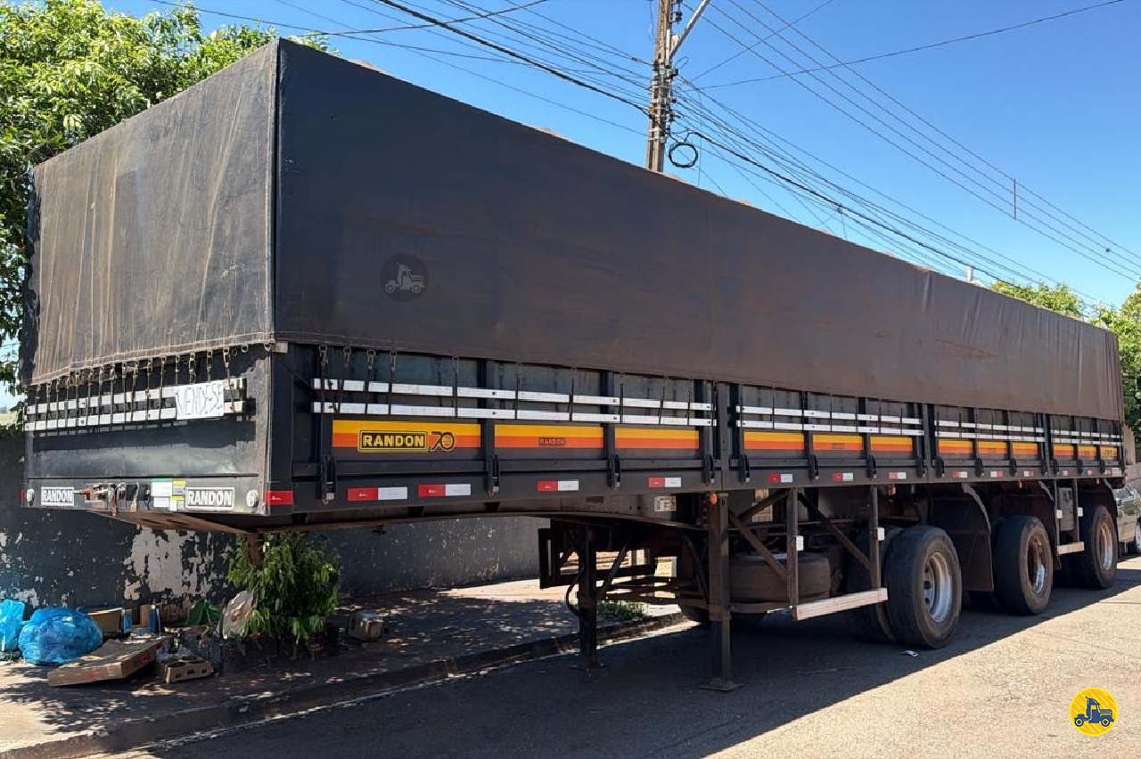 CARRETA SEMI-REBOQUE GRANELEIRO SKR Caminhões e Carretas LONDRINA PARANÁ PR