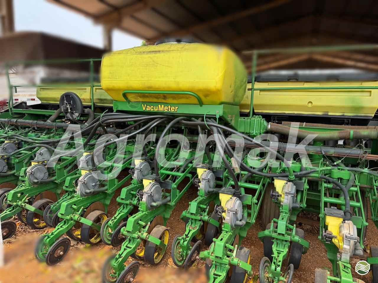 PLANTADEIRAS 2130 de Agromak Máquinas Agrícolas