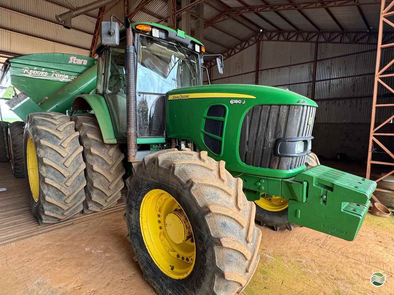 TRATOR JOHN DEERE JOHN DEERE 6180J Tração 4x4 Agromak Máquinas Agrícolas CAMPO VERDE MATO GROSSO MT