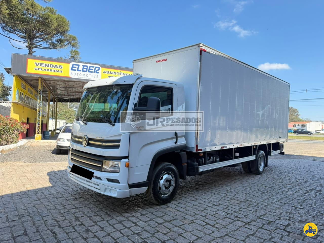 CAMINHAO VOLKSWAGEN VW 11180 Baú Furgão Toco 4x2 JR Pesados CURITIBA PARANÁ PR