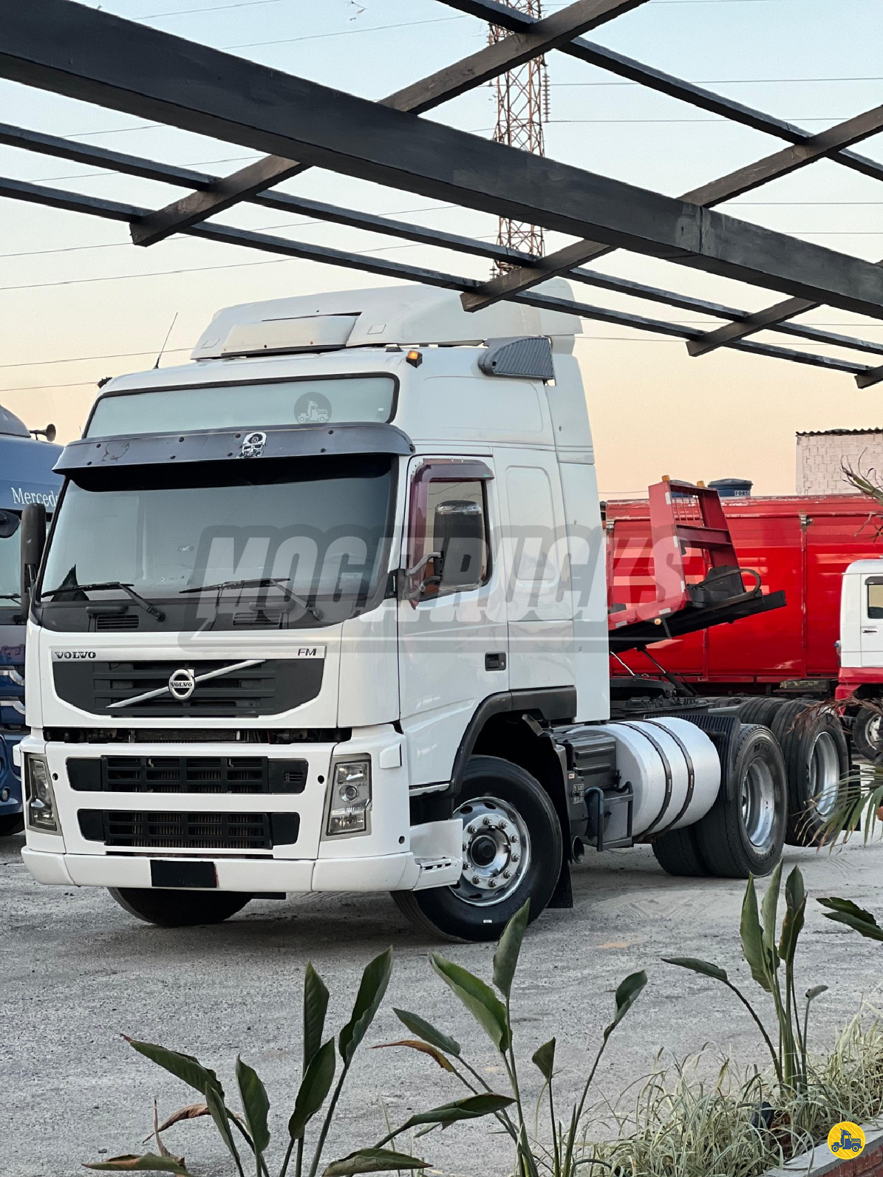 CAMINHAO VOLVO VOLVO FM 370 Cavalo Mecânico Cavalo 6x2 Mogitrucks MOGI DAS CRUZES SÃO PAULO SP