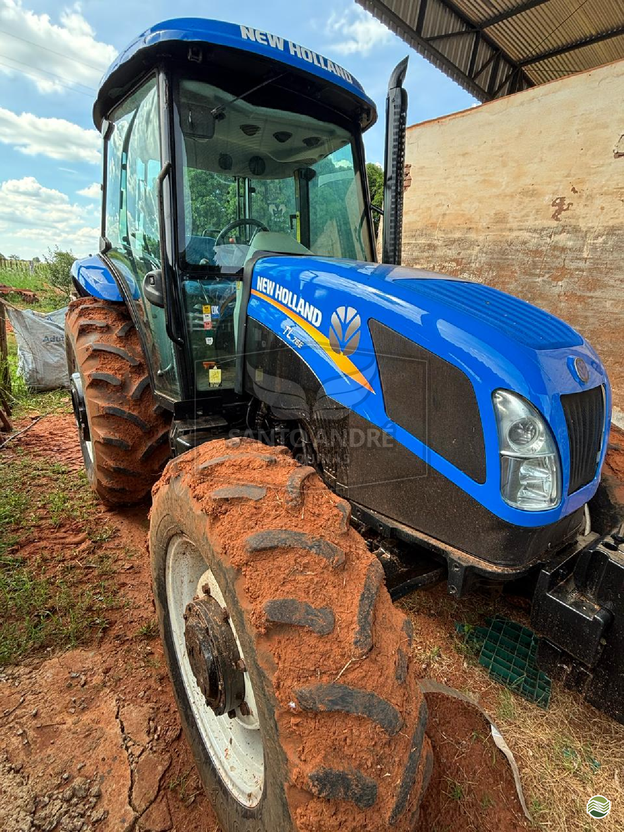 TRATOR NEW HOLLAND NEW TL 75E/4 Tração 4x4 Santo André Máquinas PIRASSUNUNGA SÃO PAULO SP