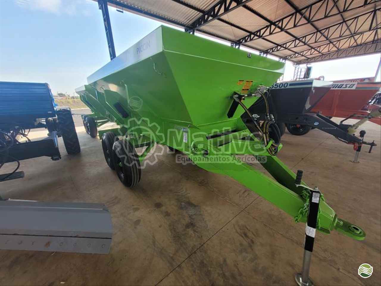 IMPLEMENTOS AGRICOLAS DISTRIBUIDOR CALCÁRIO 7500 Kg Mative Equipamentos Agrícolas  MARTINOPOLIS SÃO PAULO SP