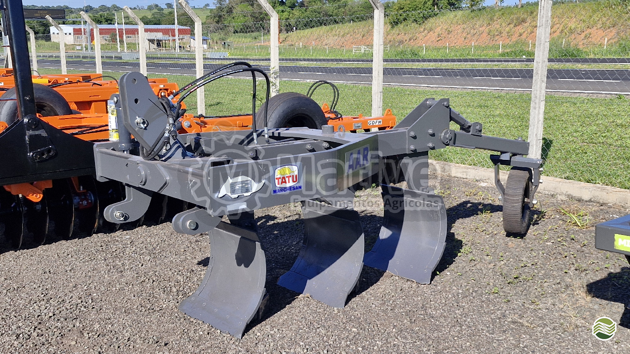 IMPLEMENTOS AGRICOLAS ARADO 3 DISCOS REVERSÍVEL Mative Equipamentos Agrícolas  MARTINOPOLIS SÃO PAULO SP