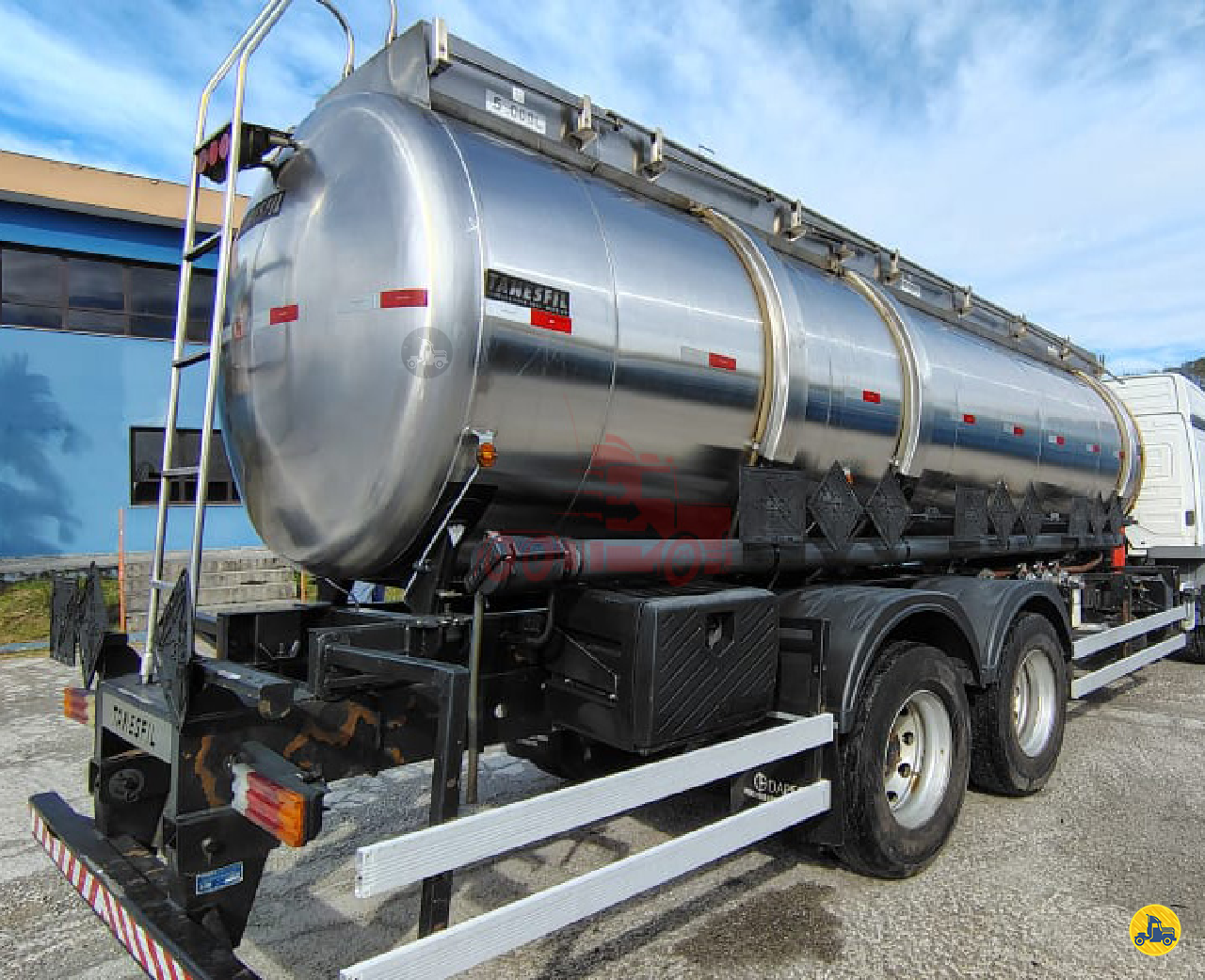 CARROCERIA SOBRE CHASSI  TRUCK TANQUE INOX TVG Caminhões GUARULHOS SÃO PAULO SP