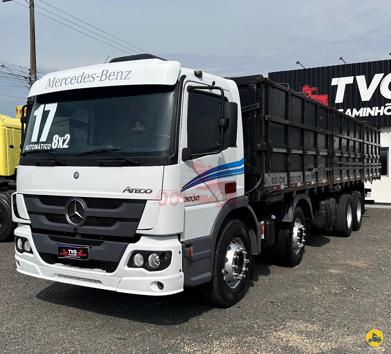 CAMINHAO MERCEDES-BENZ MB 3030 Cavalo Mecânico BiTruck 8x2 TVG Caminhões GUARULHOS SÃO PAULO SP