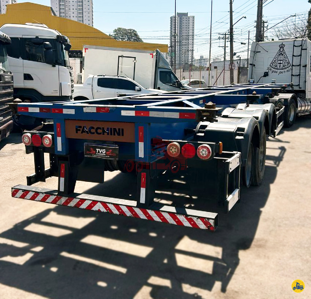 CARRETA SEMI-REBOQUE PORTA-CONTAINER TVG Caminhões GUARULHOS SÃO PAULO SP