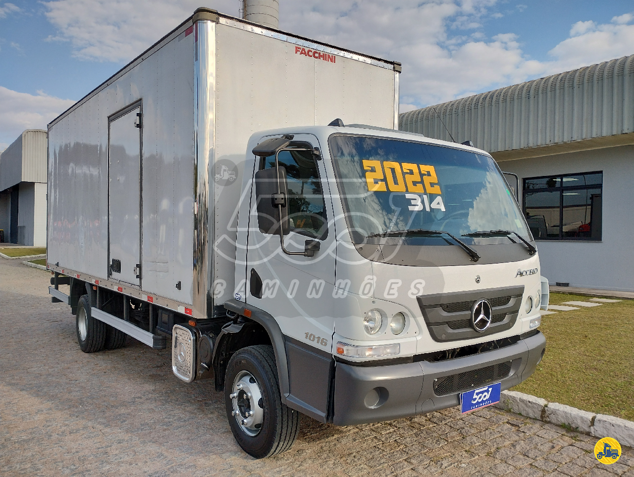 CAMINHAO MERCEDES-BENZ MB 1016 Baú Furgão 3/4 4x2 5001 Caminhões - São José dos Pinhais SAO JOSE DOS PINHAIS PARANÁ PR