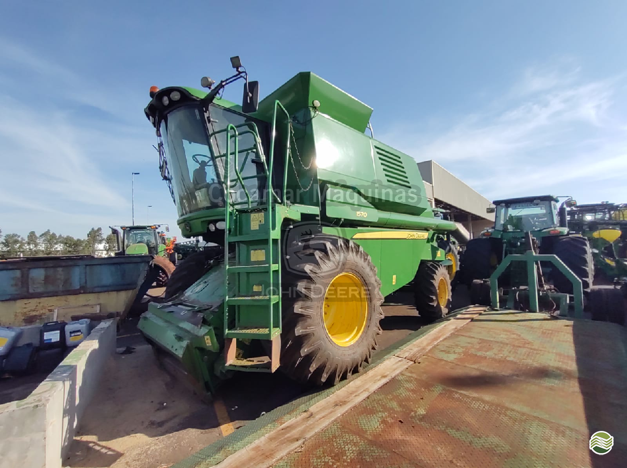 COLHEITADEIRA JOHN DEERE JOHN DEERE 1570 Cocamar Máquinas - John Deere - Matriz MARINGA PARANÁ PR