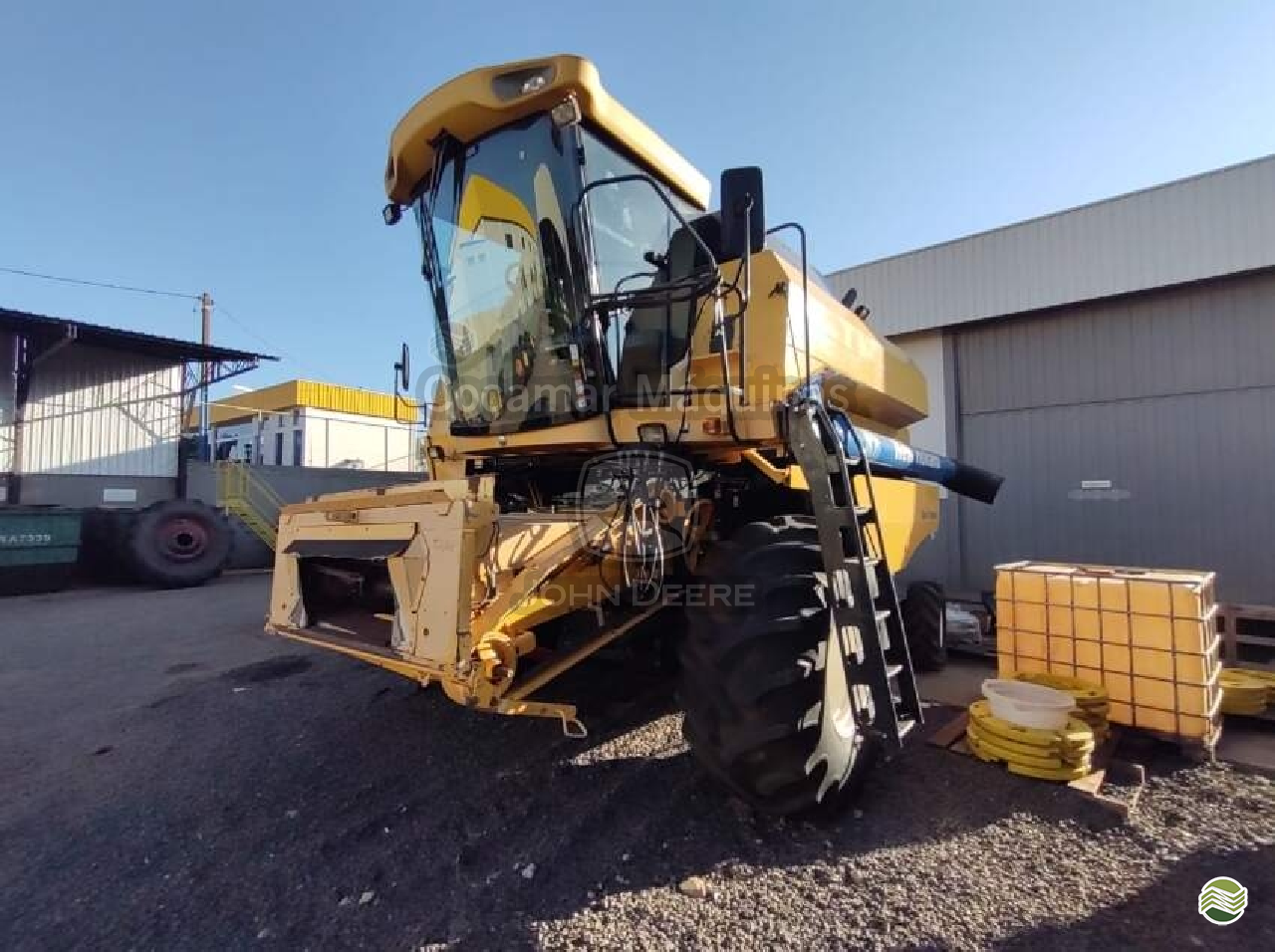 COLHEITADEIRA NEW HOLLAND TC 5070 Cocamar Máquinas - John Deere - Matriz MARINGA PARANÁ PR