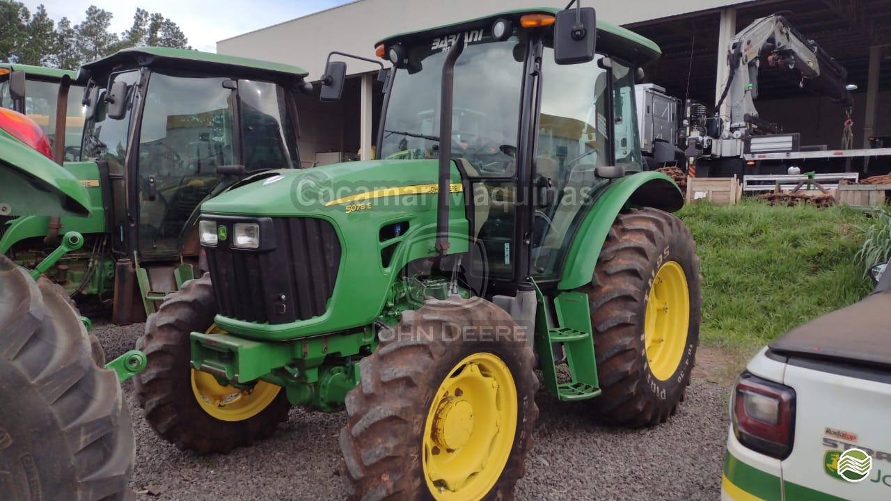 TRATOR JOHN DEERE JOHN DEERE 5078E Tração 4x4 Cocamar Máquinas - John Deere - Matriz MARINGA PARANÁ PR