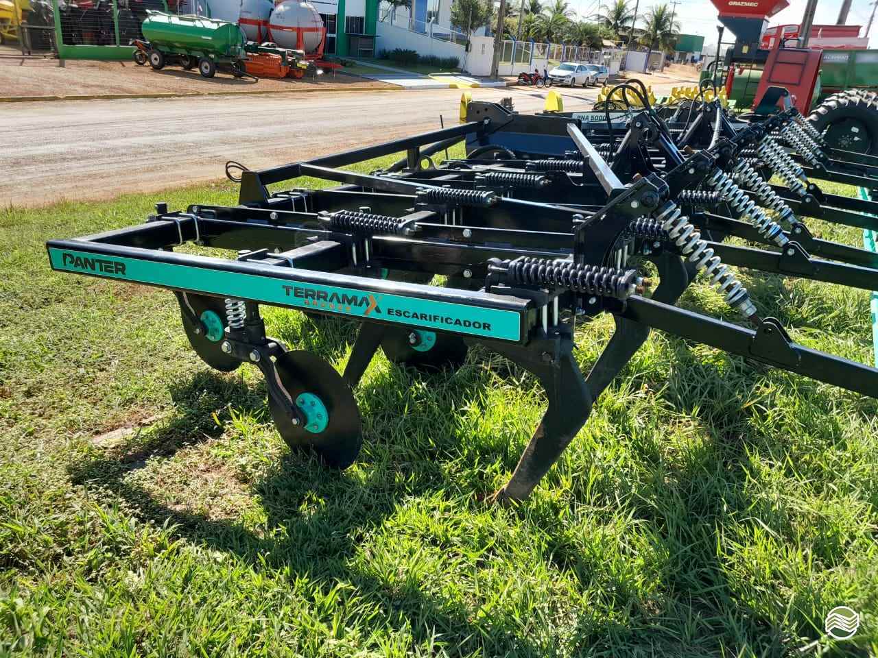 IMPLEMENTOS AGRICOLAS ESCARIFICADOR 21 HASTES DISCO CORTE Primavera Máquinas Usadas PRIMAVERA DO LESTE MATO GROSSO MT