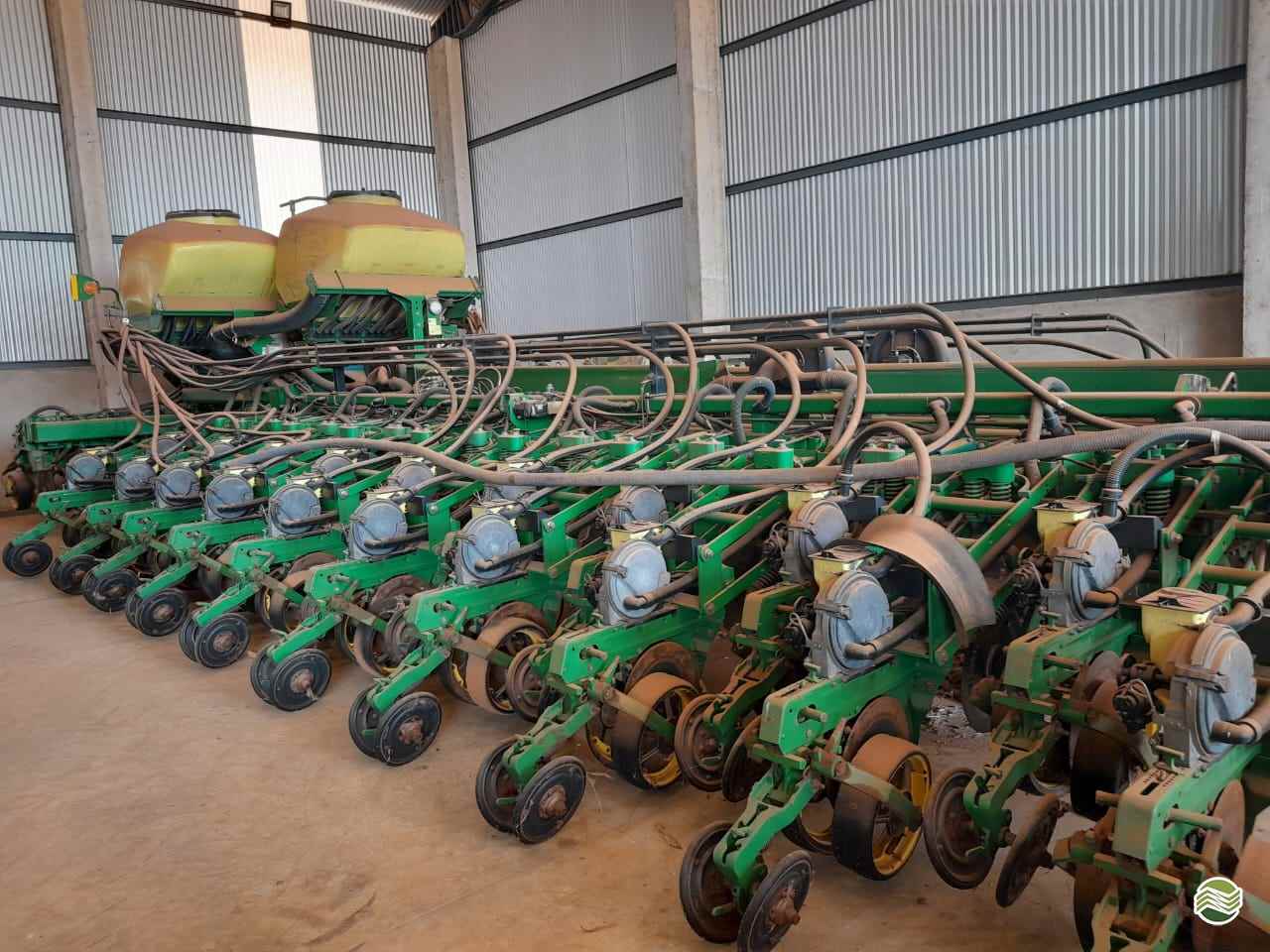PLANTADEIRA JOHN DEERE PLANTADEIRAS DB74 Primavera Máquinas Usadas PRIMAVERA DO LESTE MATO GROSSO MT