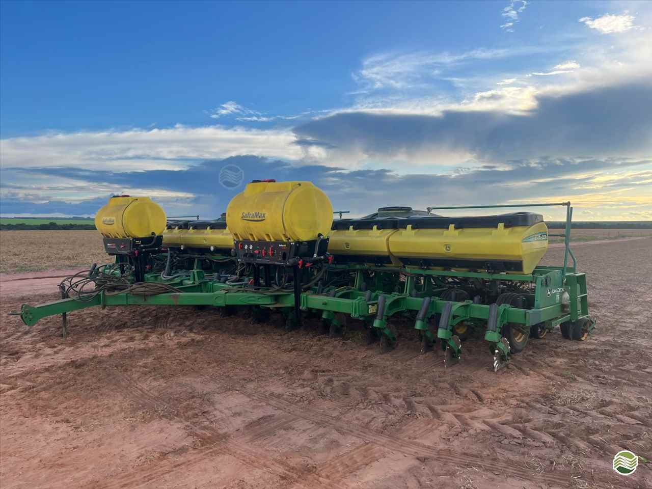 PLANTADEIRA JOHN DEERE PLANTADEIRAS 2126 Primavera Máquinas Usadas PRIMAVERA DO LESTE MATO GROSSO MT
