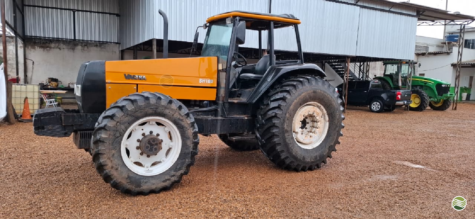 TRATOR VALTRA VALTRA BH 180 Tração 4x4 Primavera Máquinas Usadas PRIMAVERA DO LESTE MATO GROSSO MT