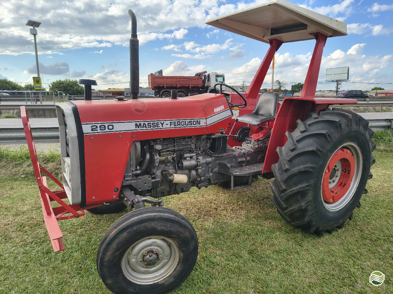 TRATOR MASSEY FERGUSON MF 290 Tração 4x2 Grandim Máquinas Agrícolas CAMPINAS SÃO PAULO SP