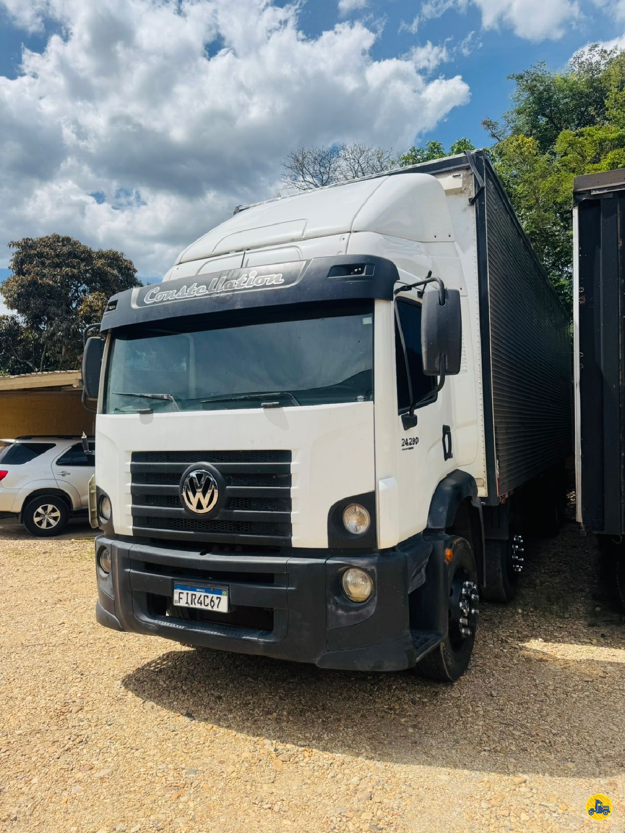 CAMINHAO VOLKSWAGEN VW 24280 Baú Furgão BiTruck 8x2 Claudir Caminhões ANDRADAS MINAS GERAIS MG