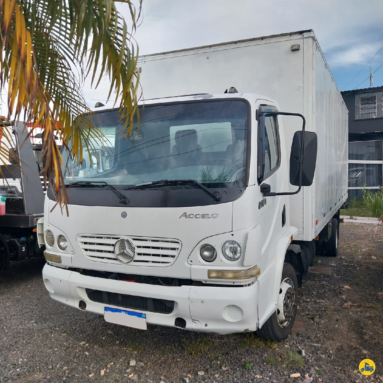 CAMINHAO MERCEDES-BENZ MB 915 Baú Furgão 3/4 4x2 Cavalheiro Caminhões PORTO ALEGRE RIO GRANDE DO SUL RS