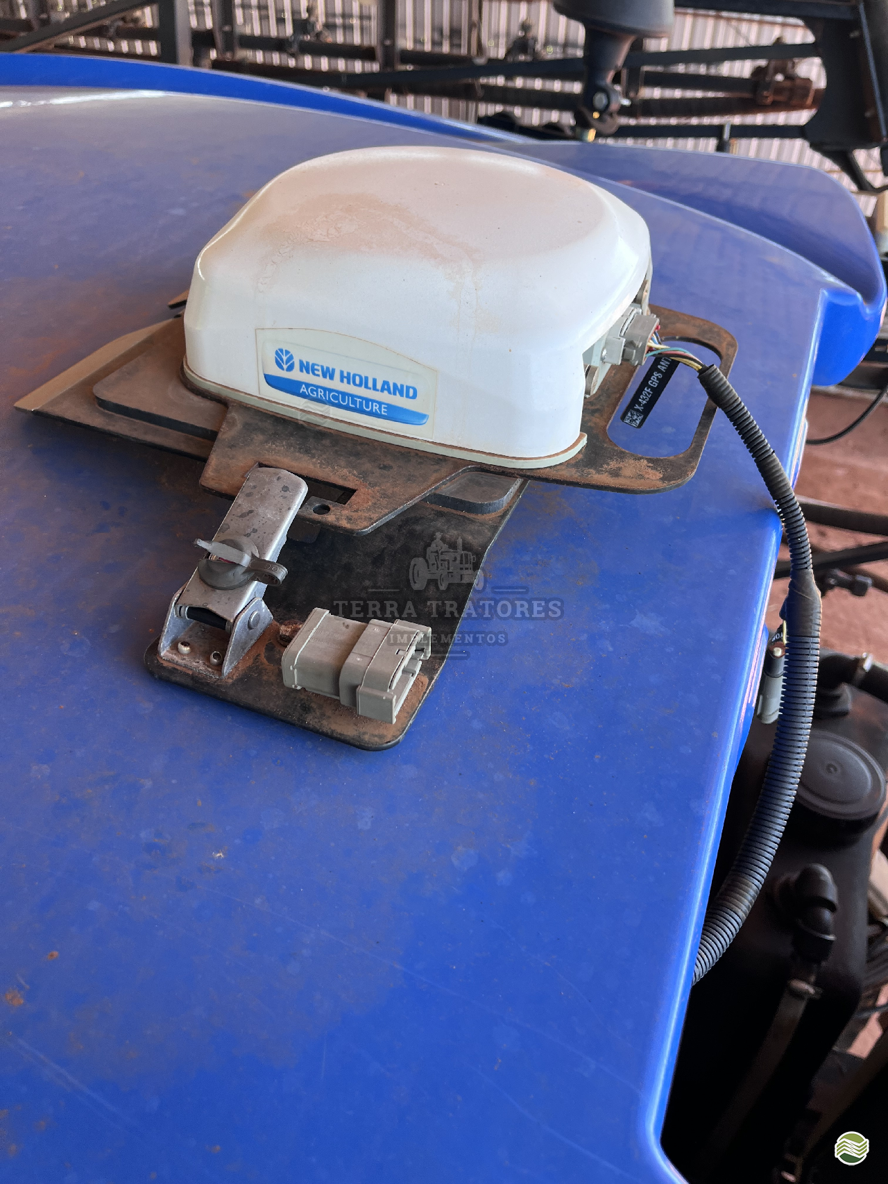 PULVERIZADOR NEW HOLLAND SP3500 Tração 4x4 Terra Tratores Implementos ESTRELA DO NORTE SÃO PAULO SP