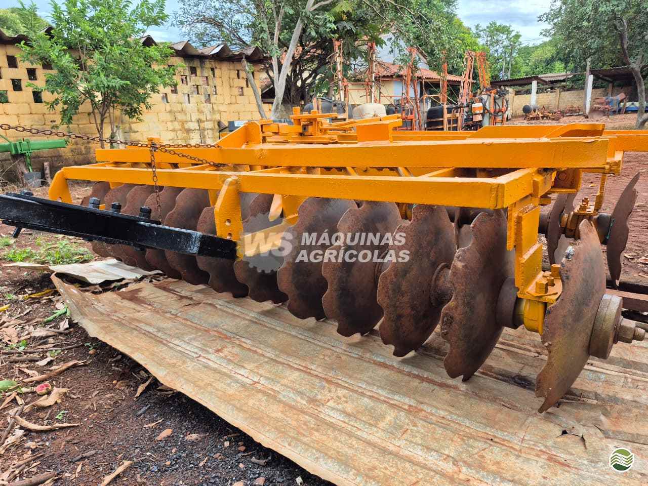 IMPLEMENTOS AGRICOLAS GRADE ARADORA ARADORA 24 DISCOS WS Máquinas Agrícolas SERTAOZINHO SÃO PAULO SP