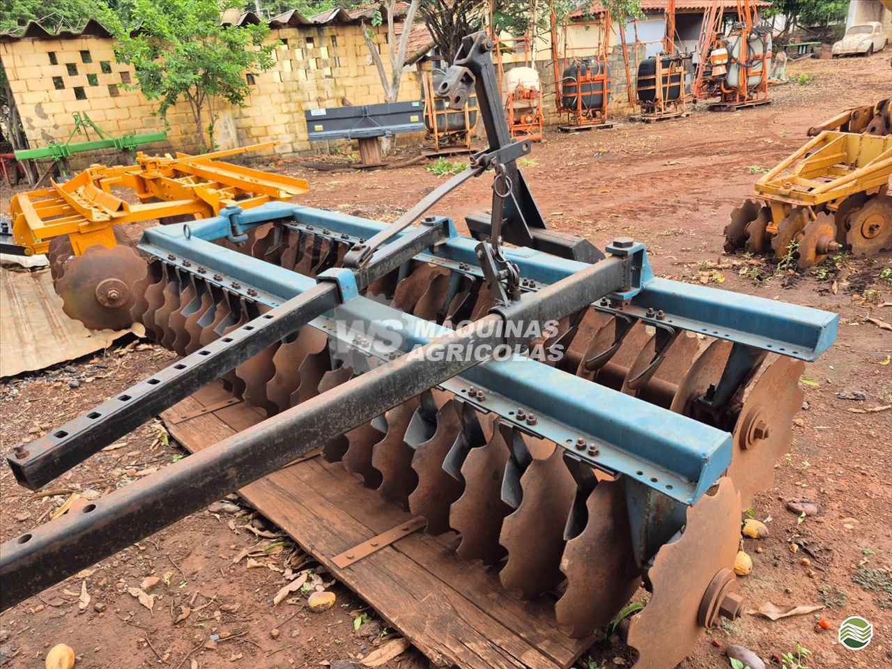 IMPLEMENTOS AGRICOLAS GRADE NIVELADORA NIVELADORA 36 DISCOS WS Máquinas Agrícolas SERTAOZINHO SÃO PAULO SP