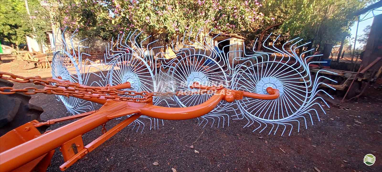 IMPLEMENTOS AGRICOLAS ENLEIRADOR ENLEIRADOR DE PALHA WS Máquinas Agrícolas SERTAOZINHO SÃO PAULO SP