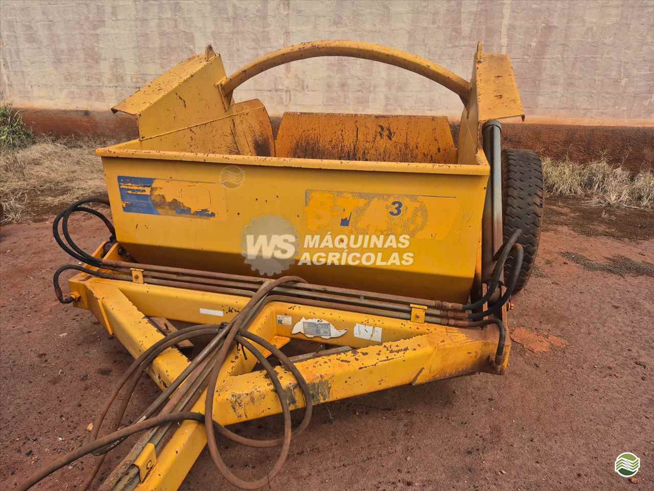 IMPLEMENTOS AGRICOLAS SCRAPER SCRAPER 3 METROS WS Máquinas Agrícolas SERTAOZINHO SÃO PAULO SP