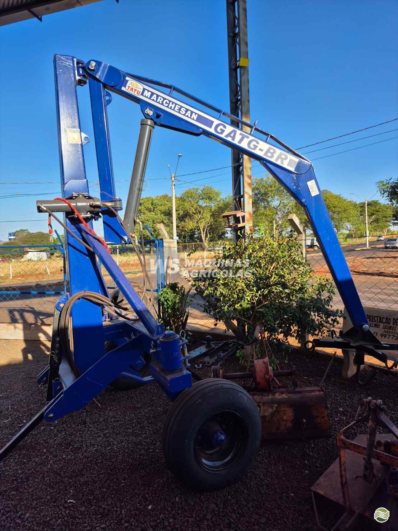 IMPLEMENTOS AGRICOLAS GUINCHO BIG BAG GUINCHO 2000 Kg WS Máquinas Agrícolas SERTAOZINHO SÃO PAULO SP