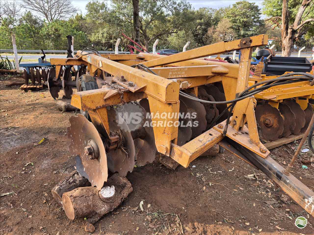 IMPLEMENTOS AGRICOLAS GRADE INTERMEDIÁRIA INTERMEDIÁRIA 20 DISCOS WS Máquinas Agrícolas SERTAOZINHO SÃO PAULO SP