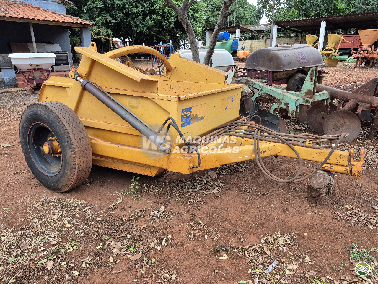 IMPLEMENTOS AGRICOLAS SCRAPER SCRAPER 3 METROS WS Máquinas Agrícolas SERTAOZINHO SÃO PAULO SP