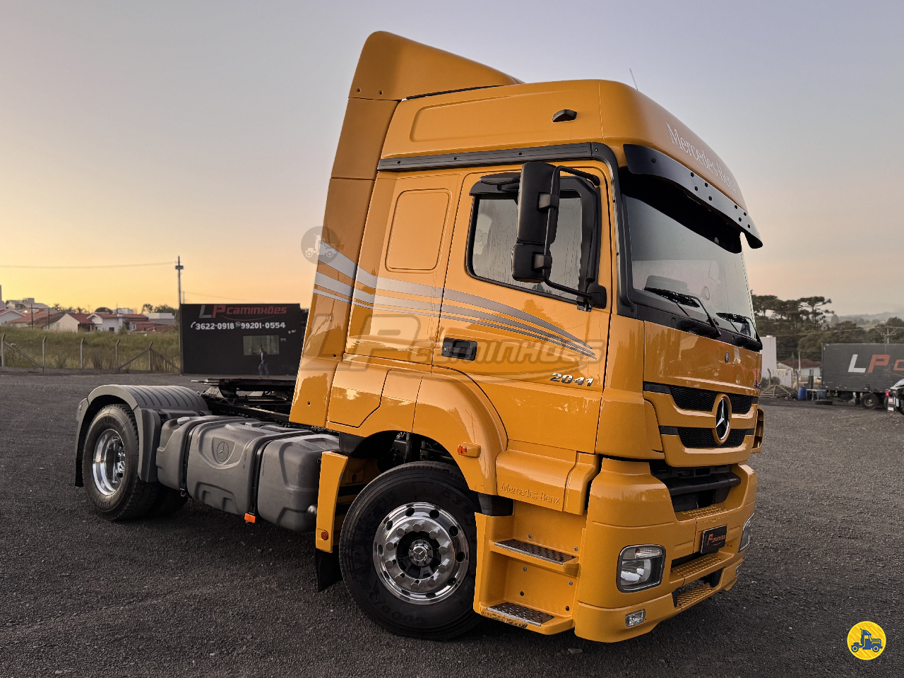 CAMINHAO MERCEDES-BENZ MB 2041 Cavalo Mecânico Cavalo 4x2 LP Caminhões CANOINHAS SANTA CATARINA SC