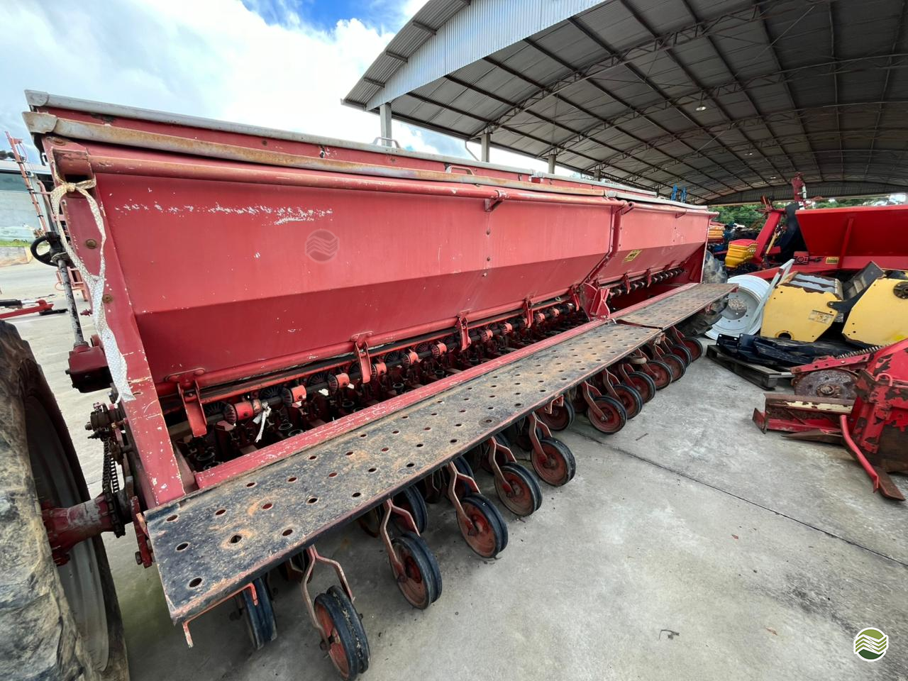 SEMEADEIRA SEMEATO TDAX 4500 Implemaq - Implementos e Máquinas Agrícolas PALMEIRA PARANÁ PR