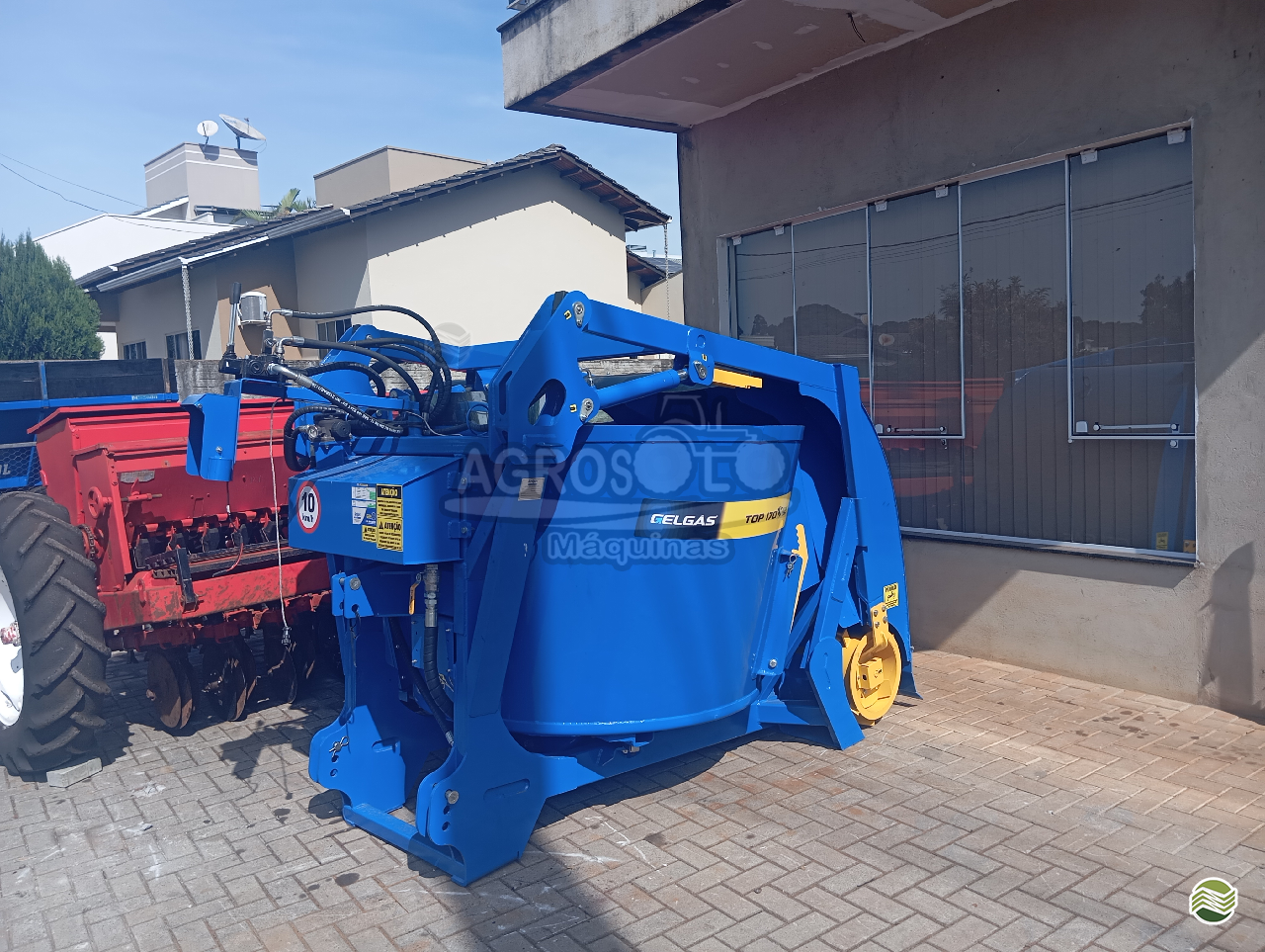 IMPLEMENTOS AGRICOLAS DESENSILADEIRA DESENSILADEIRA Agrosolo Máquinas CHOPINZINHO PARANÁ PR