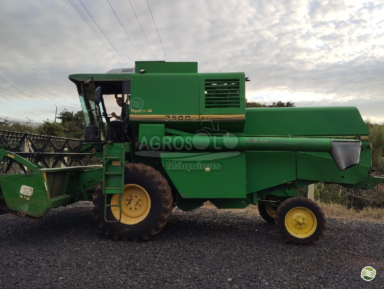 COLHEITADEIRA SLC SLC 7500 Agrosolo Máquinas CHOPINZINHO PARANÁ PR