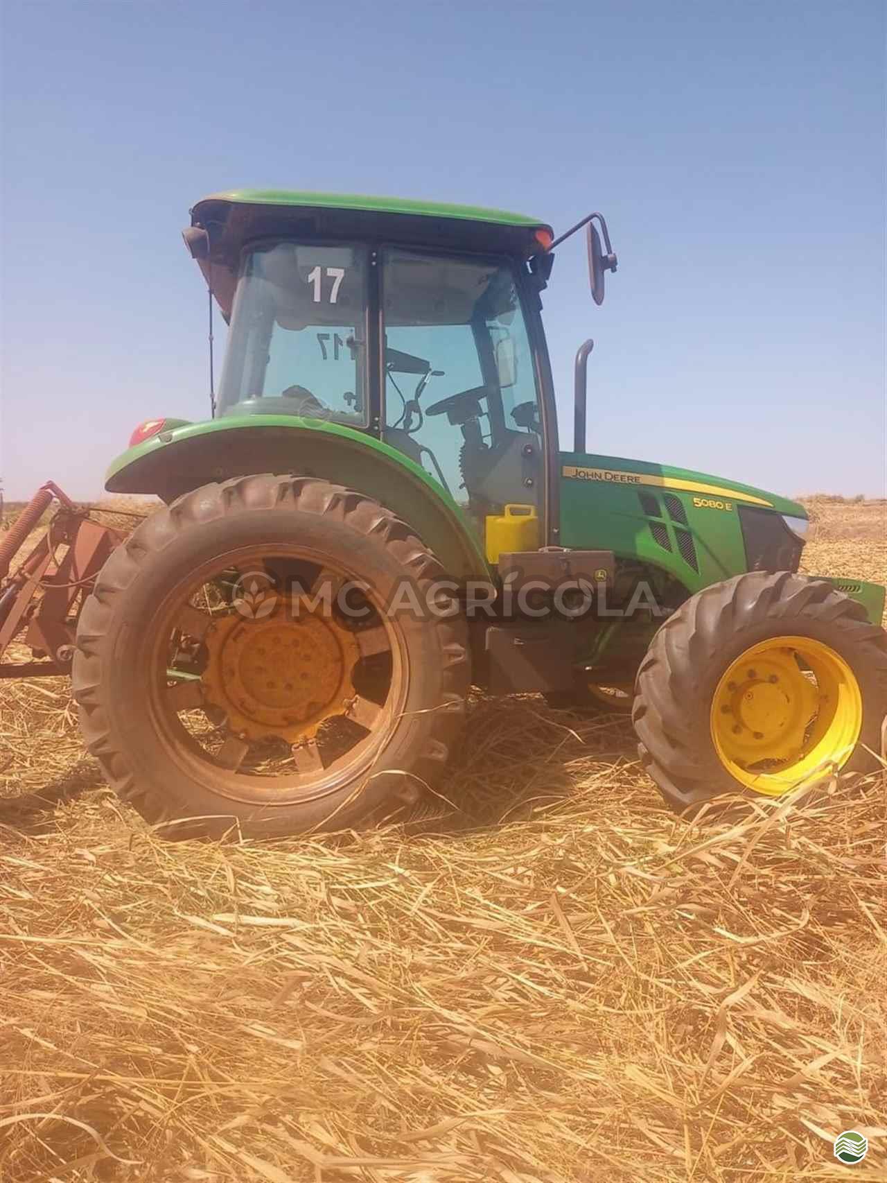 TRATOR JOHN DEERE JOHN DEERE 5080E Tração 4x4 MC Agrícola ITUMBIARA GOIAS GO