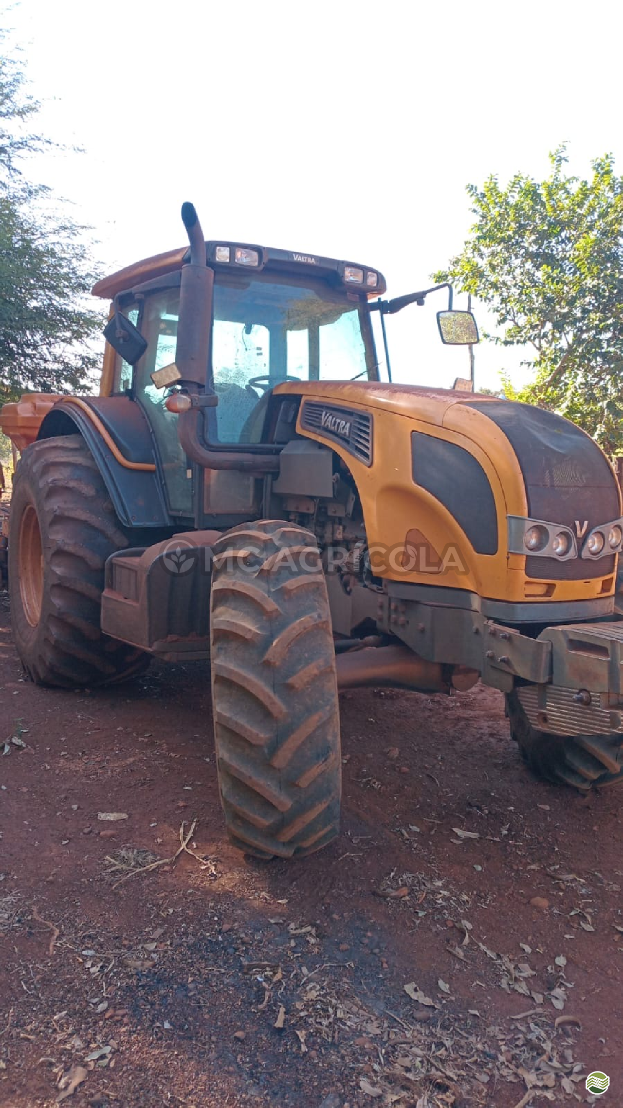 TRATOR VALTRA VALTRA BH 210 Tração 4x4 MC Agrícola ITUMBIARA GOIAS GO