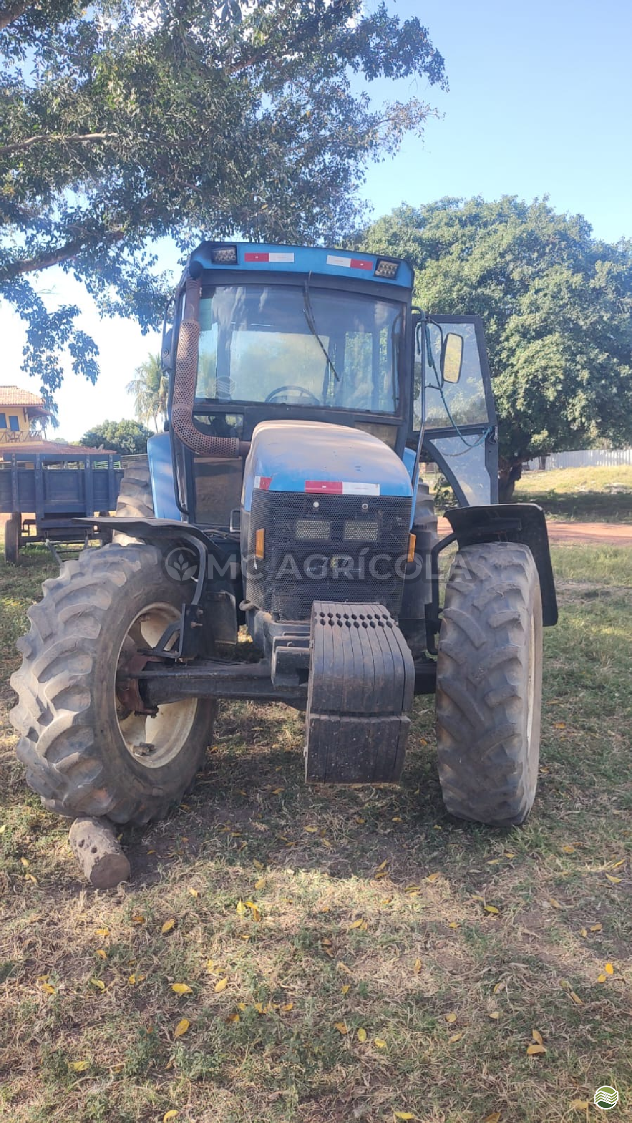 TRATOR NEW HOLLAND NEW TM 135 Tração 4x4 MC Agrícola ITUMBIARA GOIAS GO