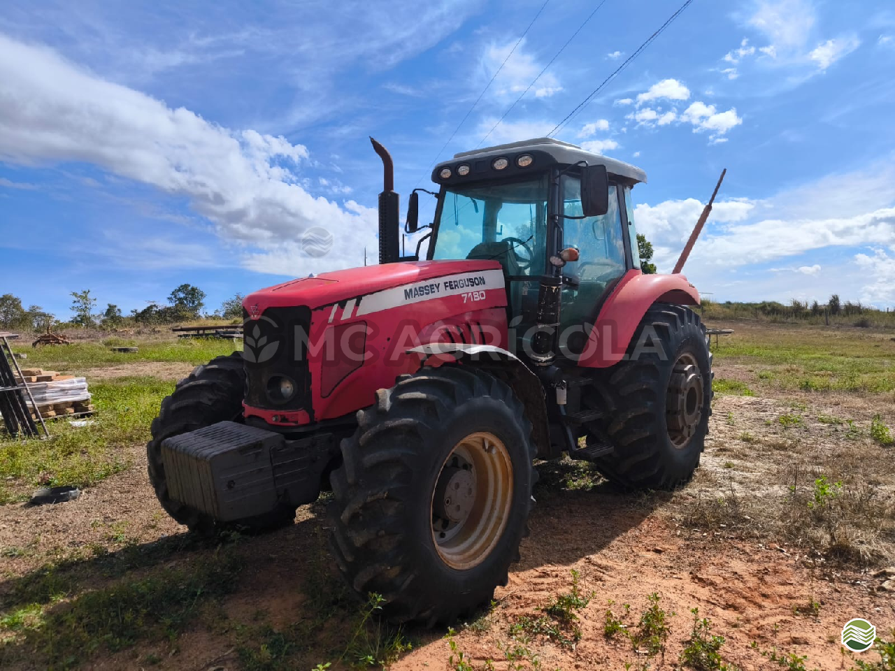 TRATOR MASSEY FERGUSON MF 7180 Tração 4x4 MC Agrícola ITUMBIARA GOIAS GO