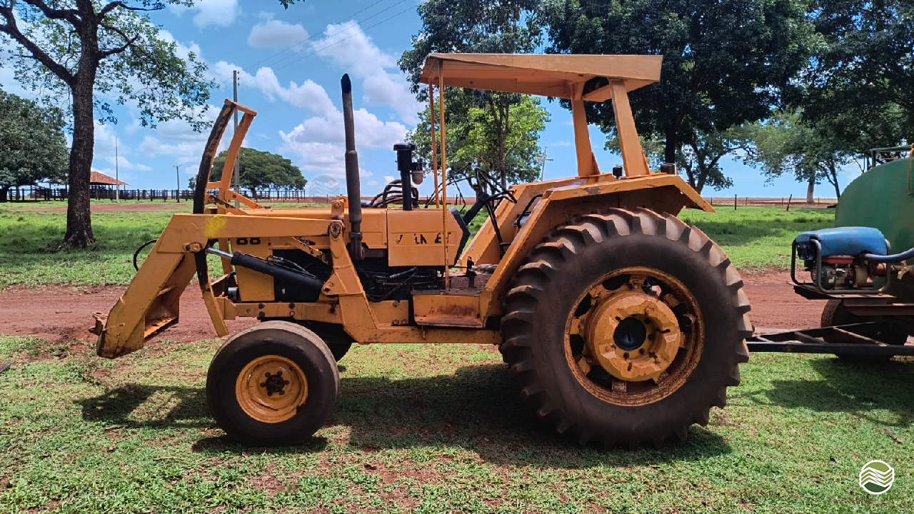 TRATOR VALMET VALMET 88 Tração 4x2 MC Agrícola ITUMBIARA GOIAS GO