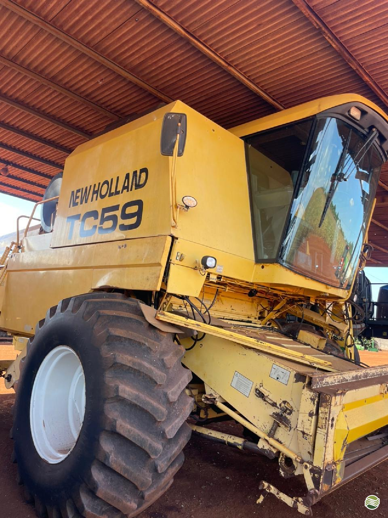 COLHEITADEIRA NEW HOLLAND TC 59 MC Agrícola ITUMBIARA GOIAS GO