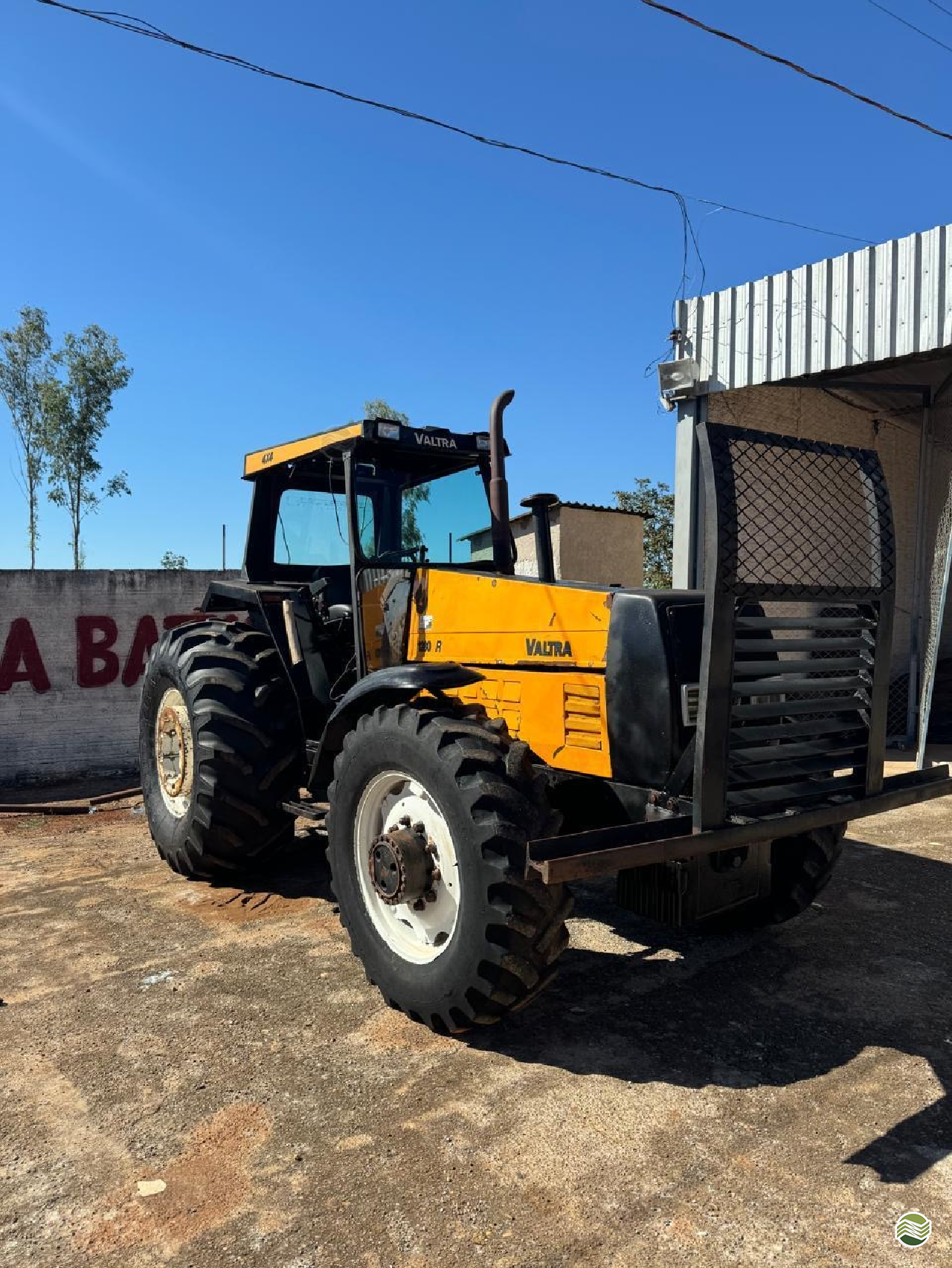 TRATOR VALMET VALMET 1280 Tração 4x4 MC Agrícola ITUMBIARA GOIAS GO