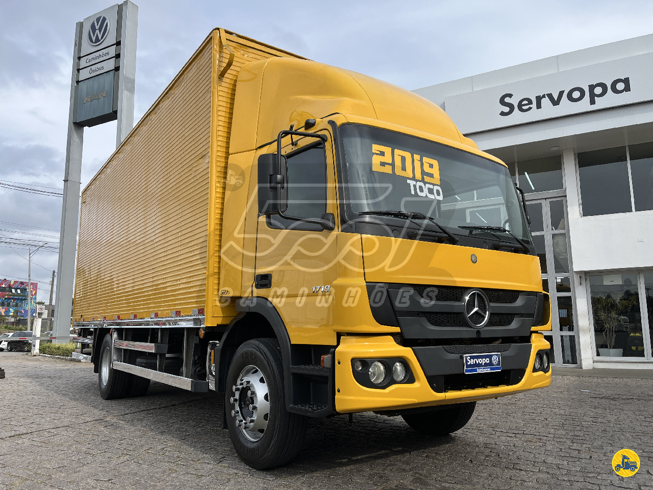 CAMINHAO MERCEDES-BENZ MB 1719 Baú Furgão Toco 4x2 5001 Caminhões - Curitiba CURITIBA PARANÁ PR