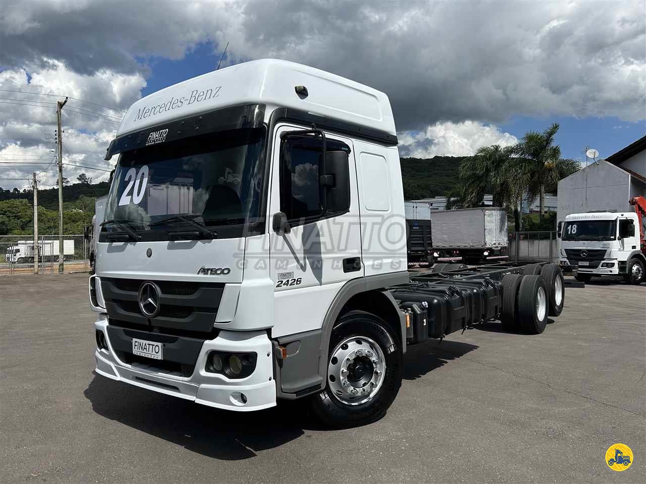 CAMINHAO MERCEDES-BENZ MB 2426 Baú Furgão Truck 6x2 Finatto Caminhões GARIBALDI RIO GRANDE DO SUL RS