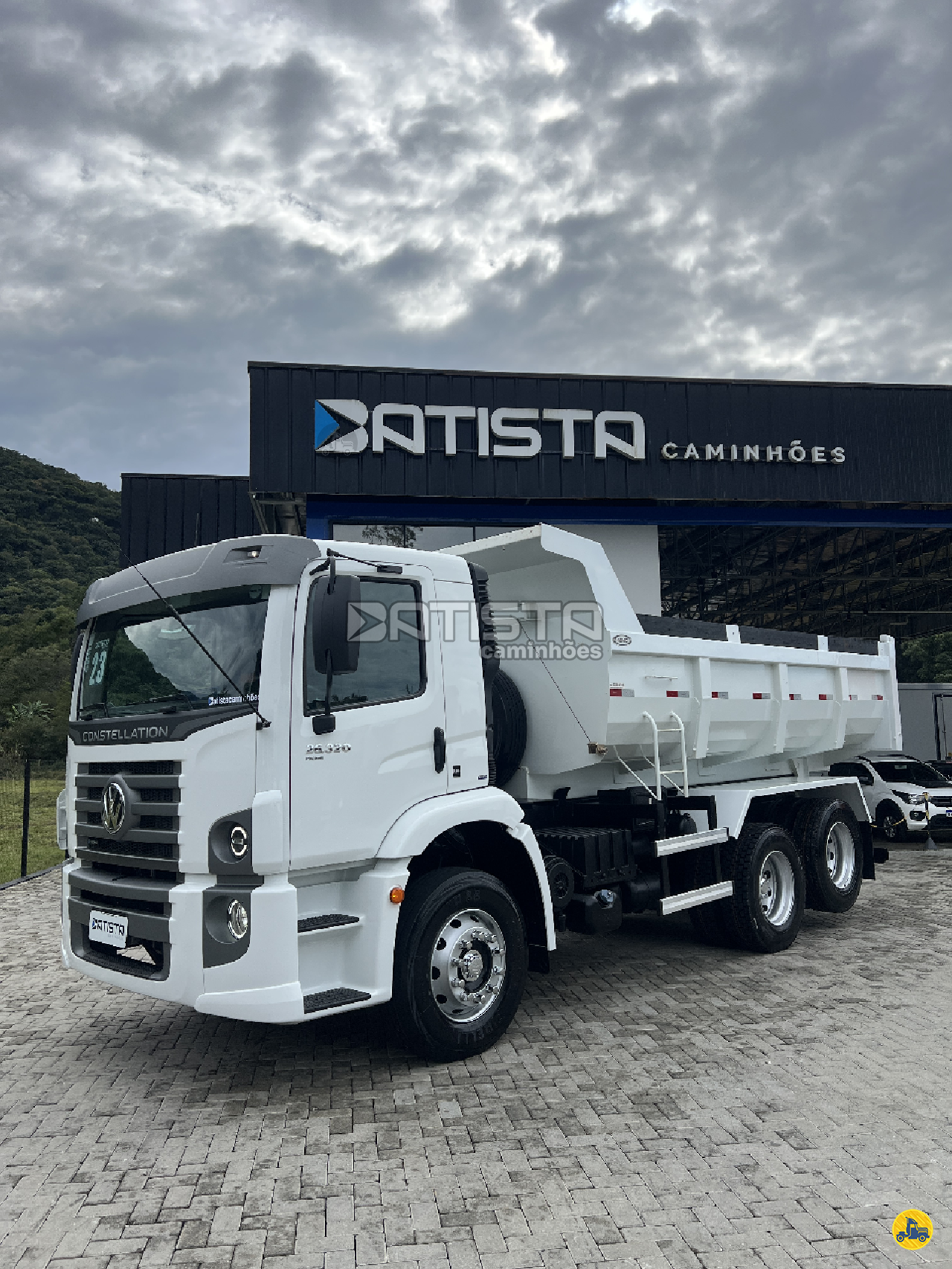 CAMINHAO VOLKSWAGEN VW 26320 Caçamba Basculante Truck 6x2 Batista Caminhões PALHOCA SANTA CATARINA SC