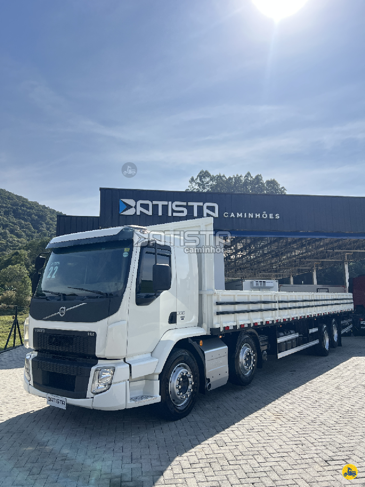 CAMINHAO VOLVO VOLVO VM 330 Carga Seca BiTruck 8x2 Batista Caminhões PALHOCA SANTA CATARINA SC