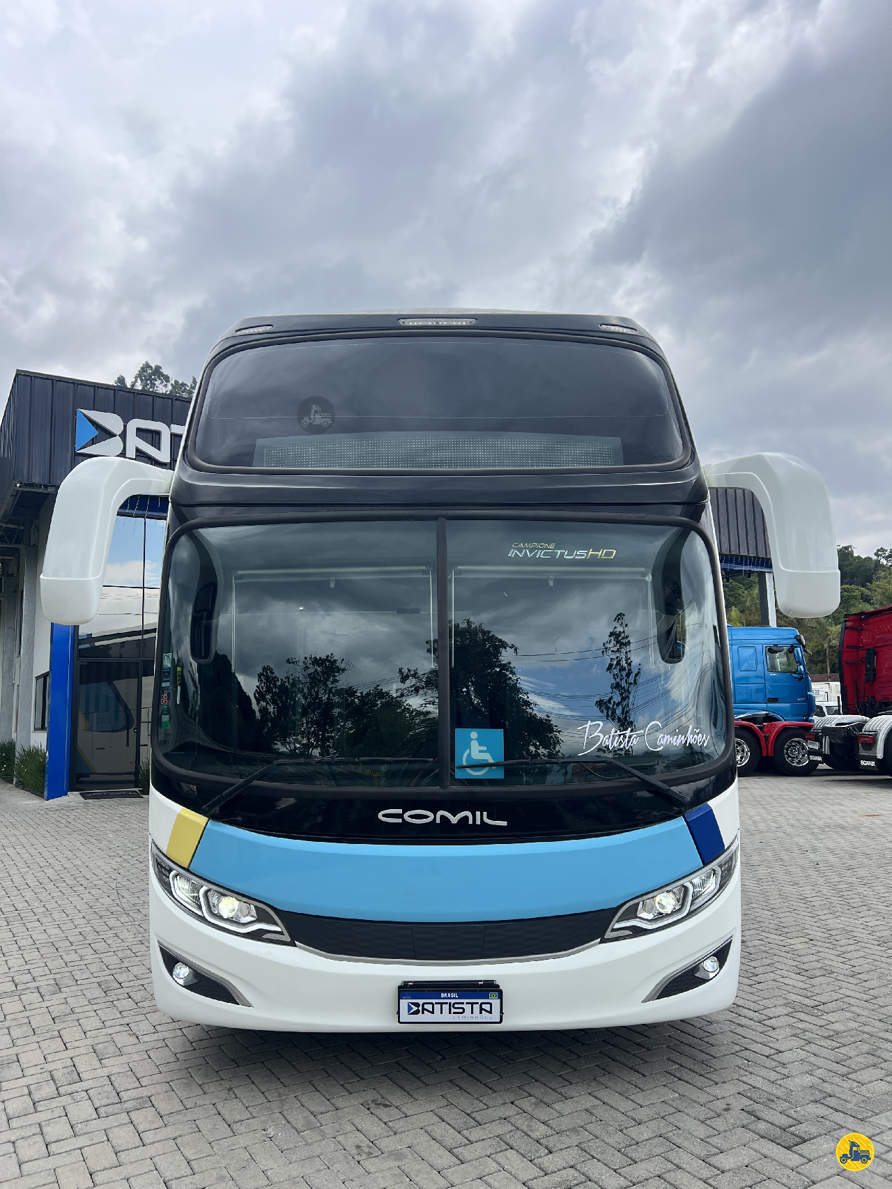 ONIBUS COMIL Campione Invictus HD Tração 6x2 Batista Caminhões PALHOCA SANTA CATARINA SC