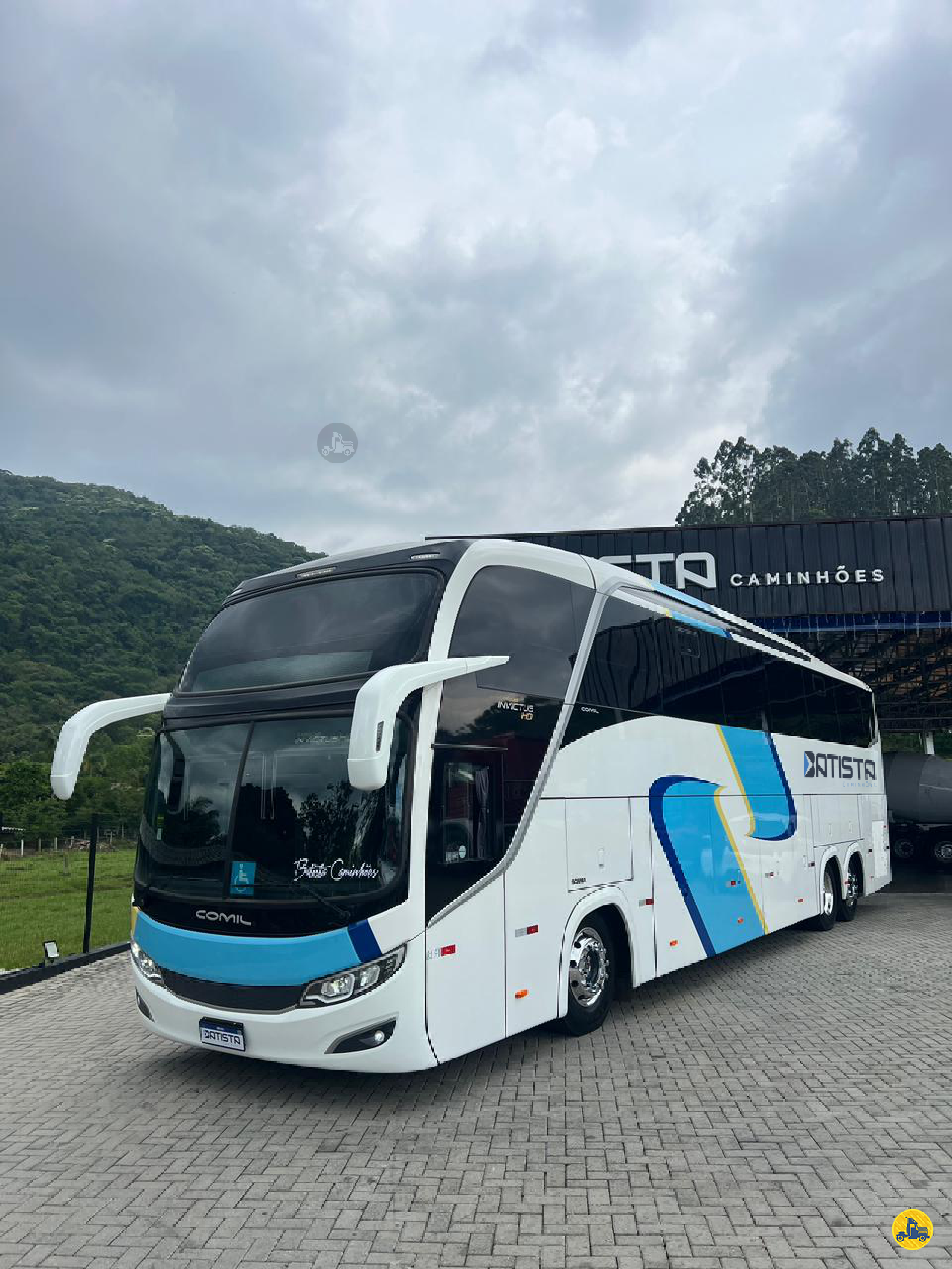 ONIBUS COMIL Campione Invictus HD Tração 6x2 Batista Caminhões PALHOCA SANTA CATARINA SC