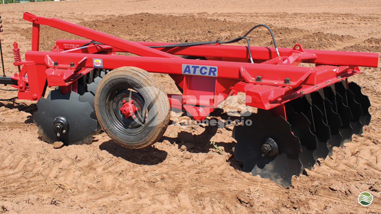 IMPLEMENTOS AGRICOLAS GRADE ARADORA ARADORA 12 DISCOS RPS Agronegócios CARAMBEI PARANÁ PR