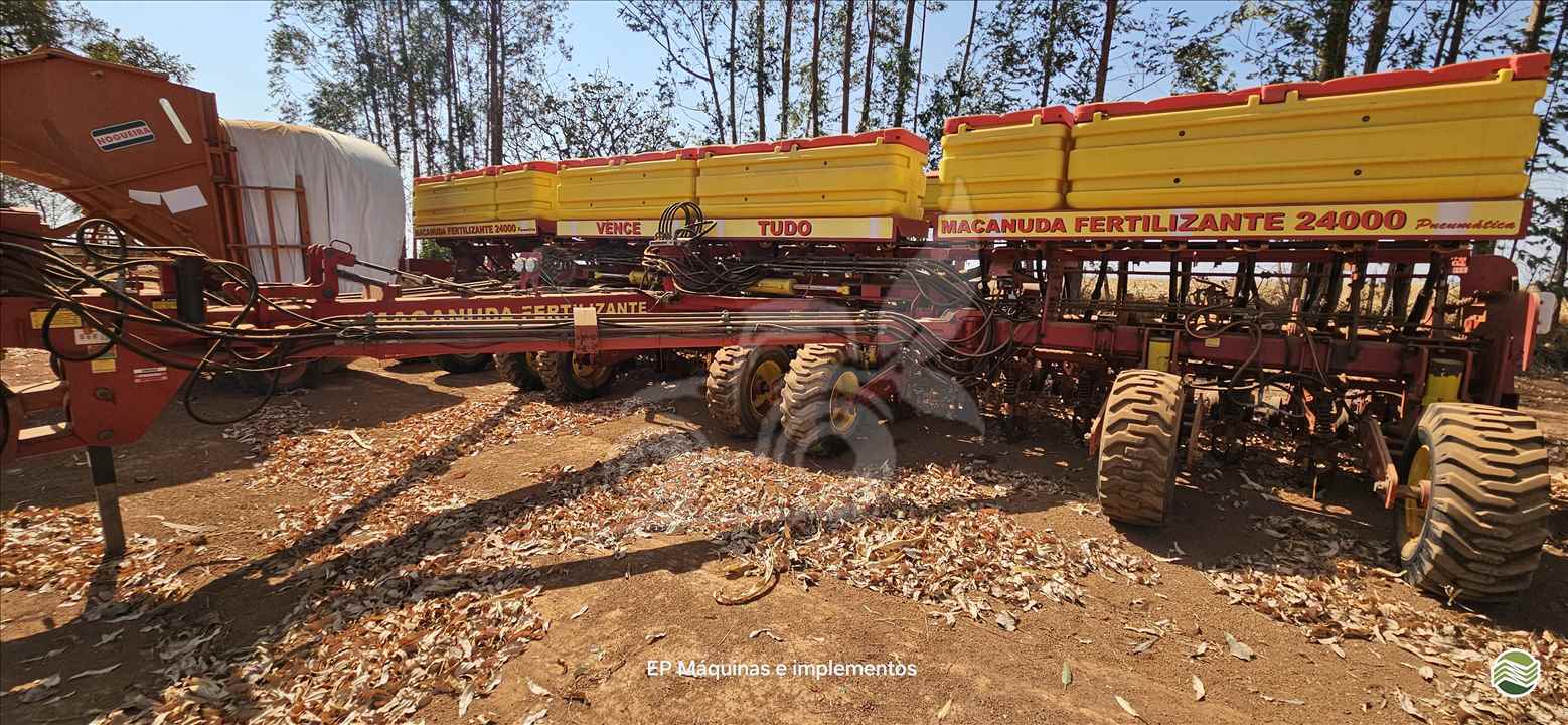 PLANTADEIRA VENCE TUDO MACANUDA 24000 FERTILIZANTE EP Máquinas e Implementos Agrícolas CRISTALINA GOIAS GO