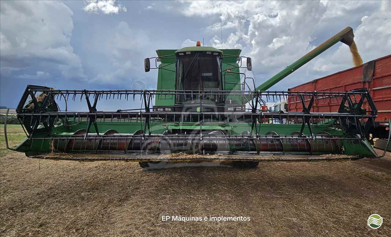 COLHEITADEIRA JOHN DEERE JOHN DEERE 1550 EP Máquinas e Implementos Agrícolas CRISTALINA GOIAS GO
